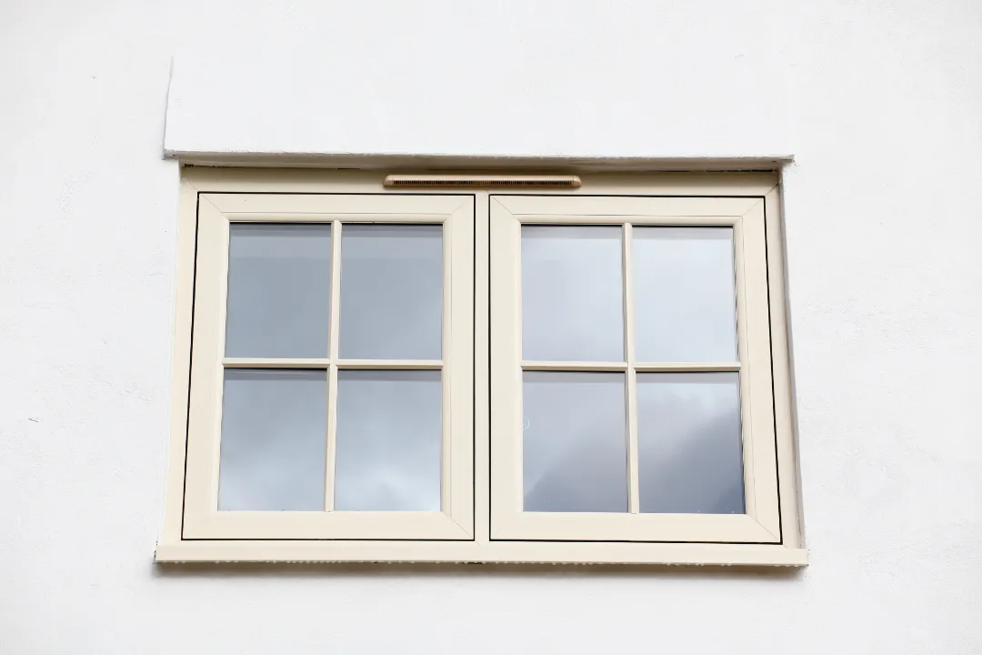 cream liniar flush window